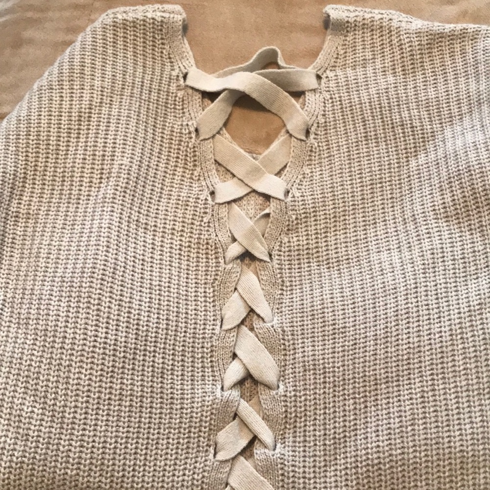 Women’s Chunky Knit Lace up back sweater
